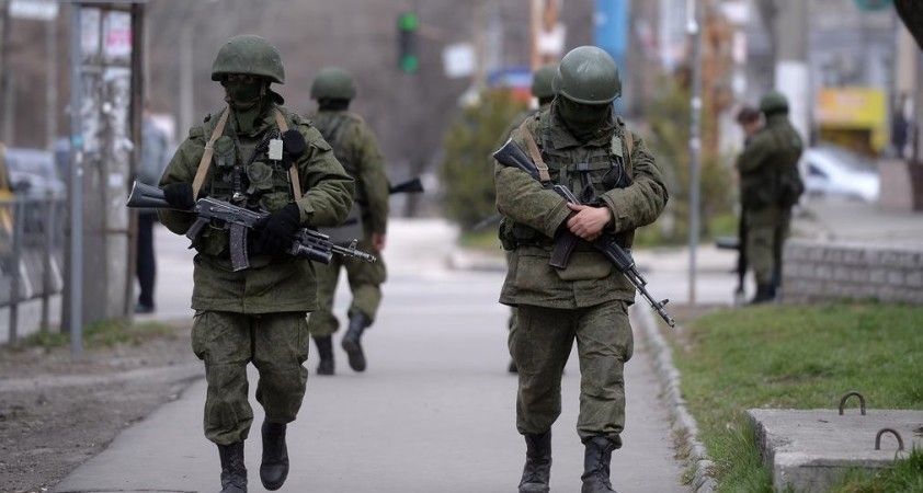 Ukrayna'da asker fabrikada ateş açtı: 5 asker öldü
