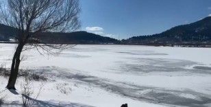 Gölcük Gölü tamamen buz tuttu