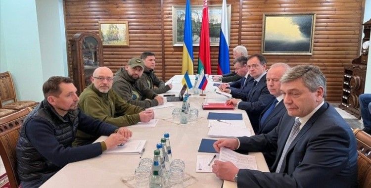 Ukrayna: Rusya ile bugün müzakereler yapılacak