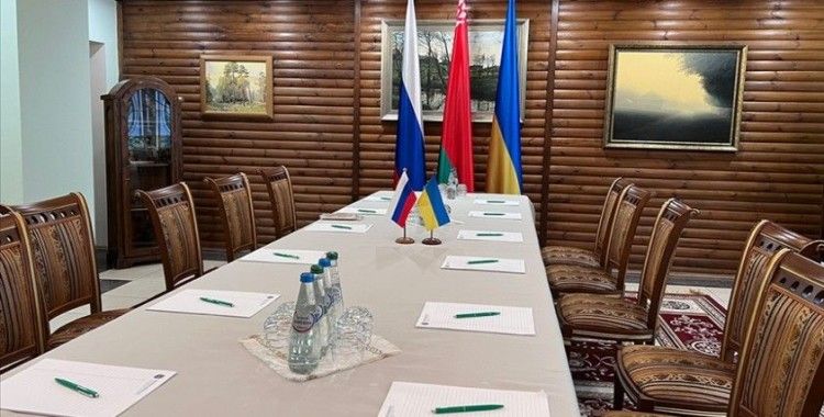 Rusya ve Ukrayna arasında müzakereler video konferans yoluyla sürüyor