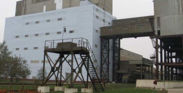 Sumi'deki bombardımanda bir kimya tesisinden amonyak sızıntısı başladığı bildiriliyor