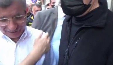 Adana'da Ahmet Davutoğlu'na tepki, Sen devlet hainisin