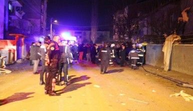 1 kişinin ağır yaralandığı patlamaya doğalgaz neden oldu, patlama anı kamerada