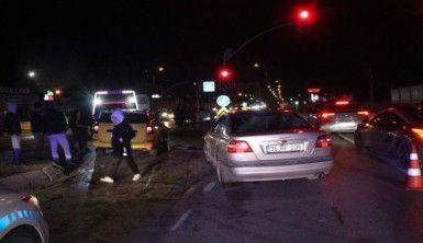 Trafik ışıklarında zincirleme kaza