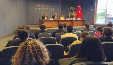 Dışişleri Bakanı Çavuşoğlu, Brezilyalı genç diplomatlara hitap etti