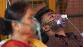 AB ilaç düzenleyicisi yeni varyantlara karşı uyardı