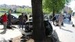Kontrolden çıkan otomobil ağaca çarptı: 3 yaralı