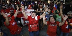Filipinlerdeki devlet başkanlığı seçiminde eski diktatörün oğlu açık ara önde