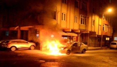 LPG'li otomobil alev topuna döndü