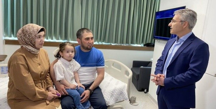 Özbek çocuk lavabo açıcı yaladı, 2 yıldır çektiği çile Türkiye’de son buldu