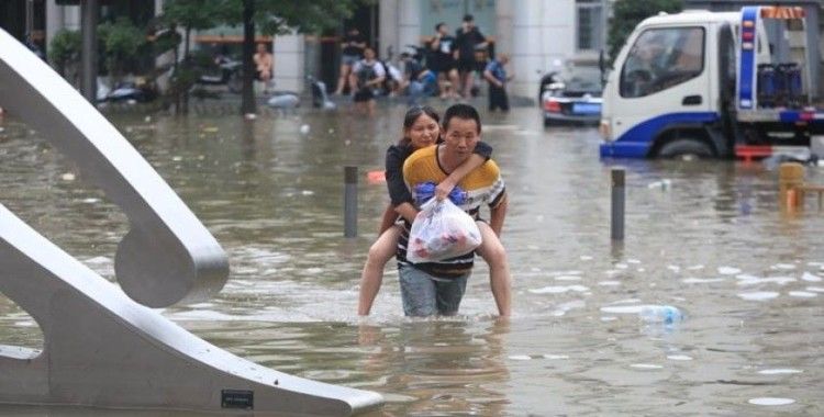 Çin'deki şiddetli yağışlarda can kaybı 15'e yükseldi