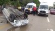 Beton bariyere çarpan otomobil 150 metre sürüklendi: 3 yaralı