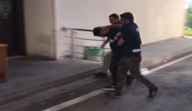 Interpol tarafından kırmızı bültenle aranan 2 terörist yakalandı
