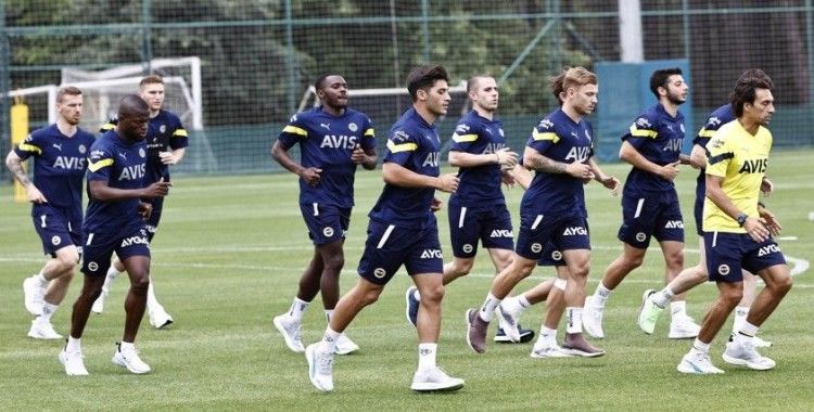 Fenerbahçe'de yeni sezon hazırlıkları devam etti