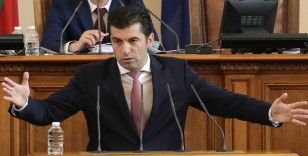 Bulgaristan’da Başbakan Kiril Petkov’un üçlü koalisyon hükûmeti parlamentodan güvenoyu alamadı