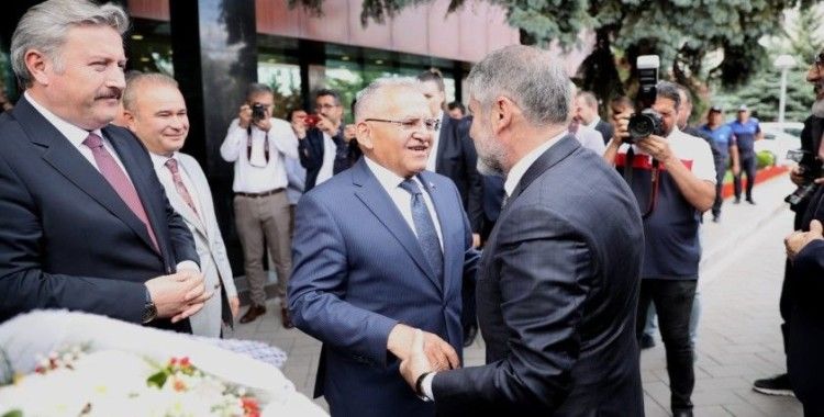Hazine ve Maliye Bakanı Nebati’den Başkan Büyükkılıç’a ziyaret