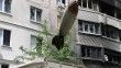 Harkov’da 9 katlı binanın çatısındaki bomba vinçle çıkarıldı