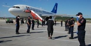 226 Afgan göçmen sınır dışı edildi
