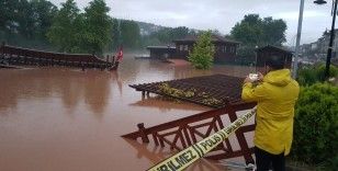 Bartın’da ırmak taştı, şehir merkezi sular altında kaldı