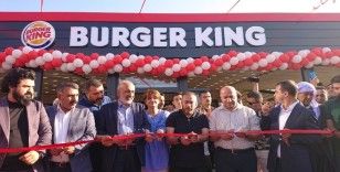 Türkiye'nin en büyük Burger King şubesi Diyarbakır'da açıldı