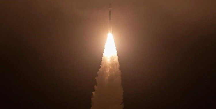 Çin yeni geliştirdiği Licien-1 roketiyle 6 uydu fırlattı