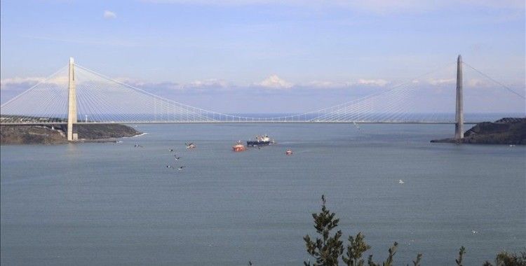 İstanbul Boğazız arıza yapan gemi nedeniyle çift yönlü trafiğe kapatıldı