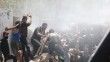 Bağdat’ta Sadr yanlılarının gösterilerinde 60 kişi yaralandı