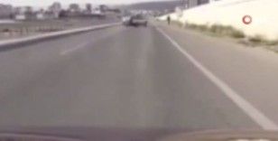 Ankara’da yoldan çıkıp takla atan araç kamerada