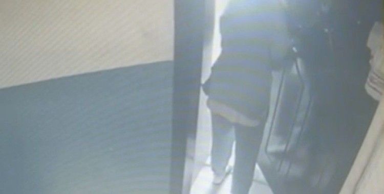 Kadın hırsızlar kamerada: Okula başlayacak çocuğun kumbarasını çaldılar