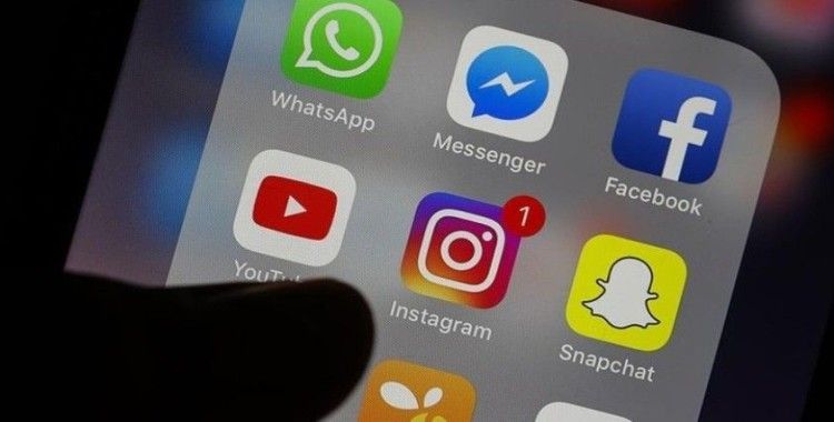 Rapor: İnsanlar ortalama 2 saat 27 dakika sosyal medyada vakit geçiriyor
