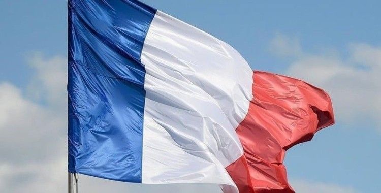 Fransa, 'üçlü muhtıra'nın NATO'yu bağlamadığını savundu