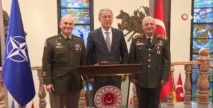 Bakan Akar, NATO Avrupa Müttefik Yüksek Komutanı Cavoli’yi kabul etti