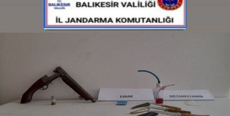 Balıkesir'de 'Huzur' operasyonu: 61 gözaltı