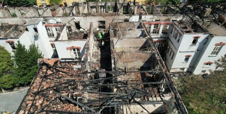 Tarihi Balıklı Rum Hastanesi Yangınında 97 Ton Moloz Çıktı
