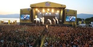Zeytinli Rock Festivali'nin iptaline sanatçılardan tepki