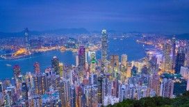 Hong Kong'da günlük Kovid-19 vaka sayısı son 3 günde 10 bini aştı