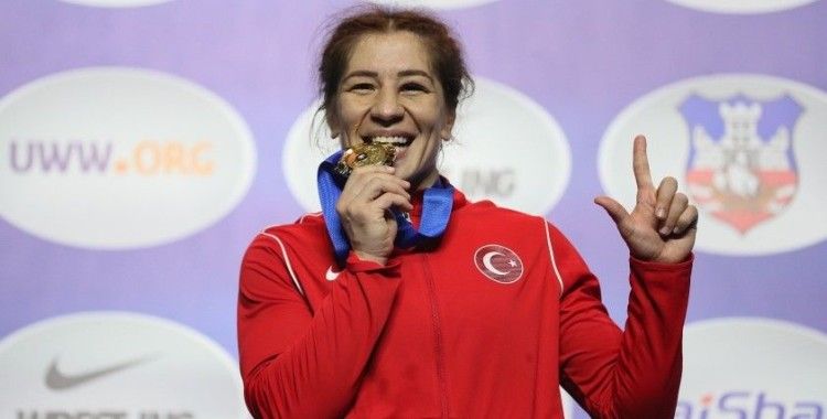 Yasemin Adar Yiğit: "Türk kadının gücünü göstermeye çalışıyorum"