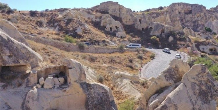 Kapadokya'da yol çalışmasında peribacalarının yıkıldığı iddiasına yalanlama