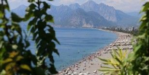 Antalya'ya hava yoluyla gelen yabancı turist sayısı 10 milyonu aştı