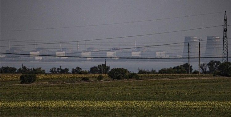Zelenskiy, Rus güçlerin Güney Ukrayna Nükleer Santrali'ne füze fırlattığını açıkladı