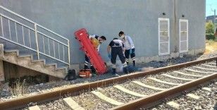 İzmir’de yük treninin çarptığı kadın hayatını kaybetti