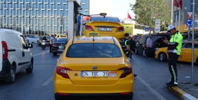 Taksim’de ticari taksilere ceza yağdı