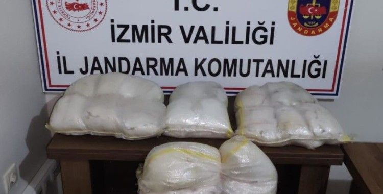 İzmir’de jandarmadan rekor uyuşturucu operasyonu