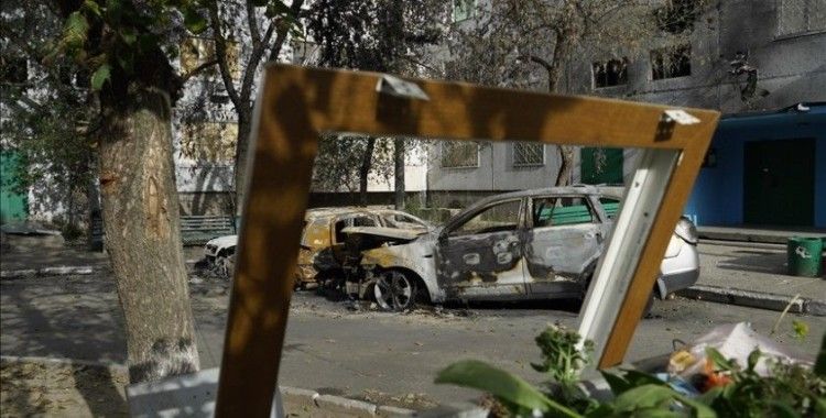 Ukrayna: Ruslar Zaporijya'da sivillerin bulunduğu konvoyu füzeyle vurdu