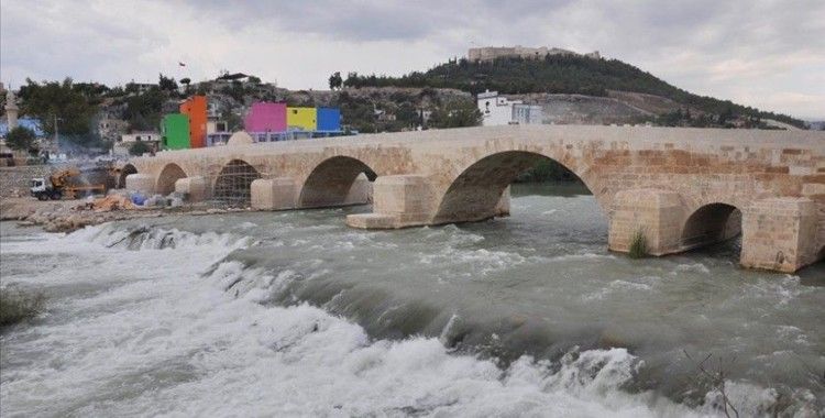 Mersin'deki Roma köprüsü aslına uygun restore ediliyor