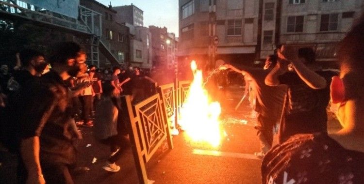 İran'daki üniversitelerde protestolar devam ediyor