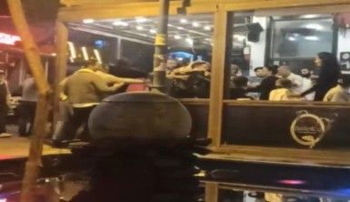 Maltepe'de hesabı biz öderiz tartışması kamerada