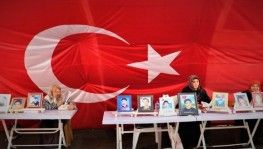 Çocuklarının kandırılmasından HDP'yi sorumlu tutan aileler, evlat yolu gözlüyor