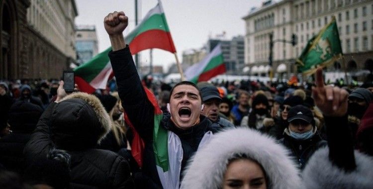 Bulgaristan resmi seçim sonuçları: 'Halk statükoyu ve değişimi destekleyenler olarak ikiye ayrıldı'