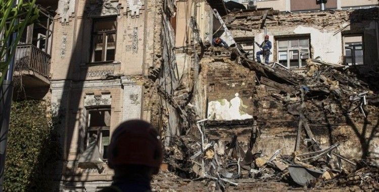 Rus saldırıları nedeniyle altyapısı zarar gören Ukrayna'da bir günlük enerji tasarrufu